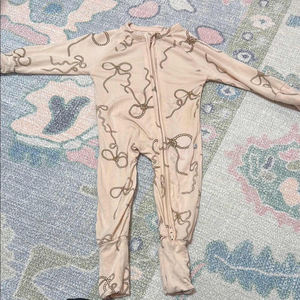 Everyday Leisure Lasso Bow Romper